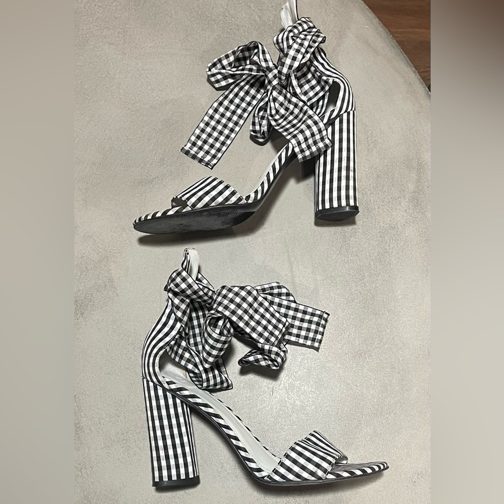 GUESS Allison Gingham Black and White Plaid Ankle Wrap Heels - Picture 1 of 3